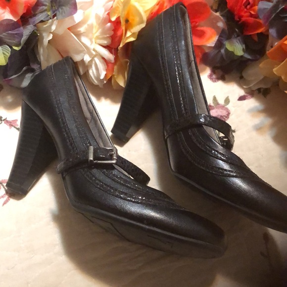 Life Stride Mary Jane style heel size 7.5 memory foam insoles - Picture 2 of 6